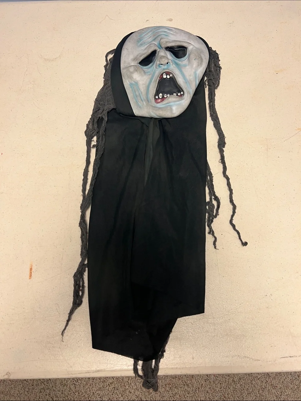 Kids Ghostly Scream Hooded Costume in Black and Pale Blue